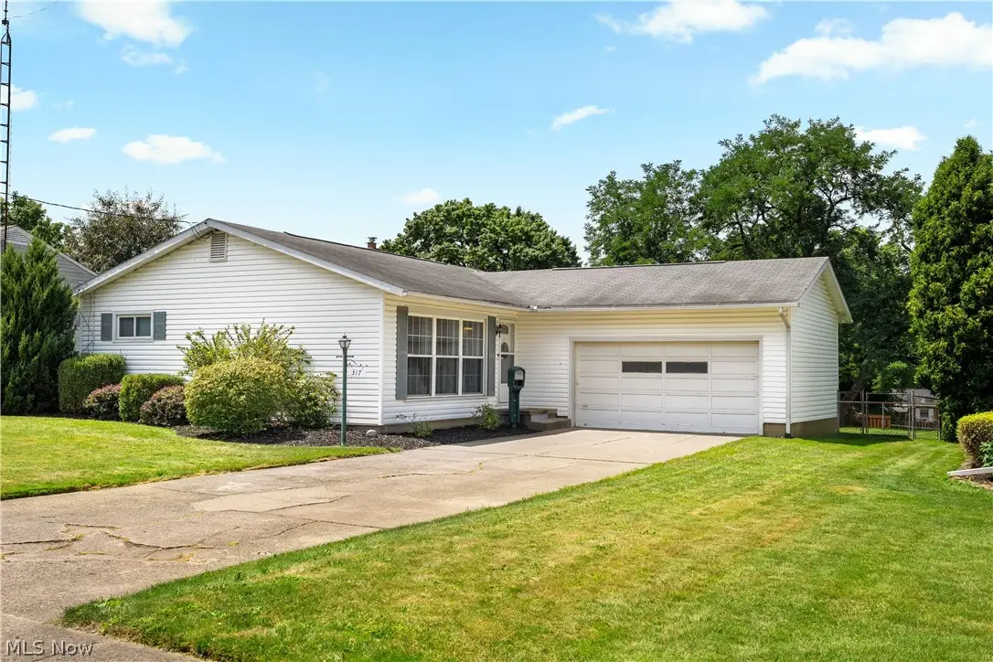 317 S Rockhill Avenue, Alliance, OH 44601 - #1