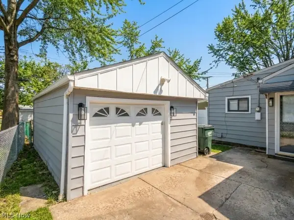 27151 Farringdon Avenue, Euclid, OH 44132