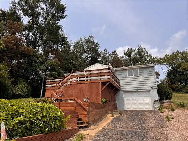 401 Diana Drive, Hopedale, OH 43976