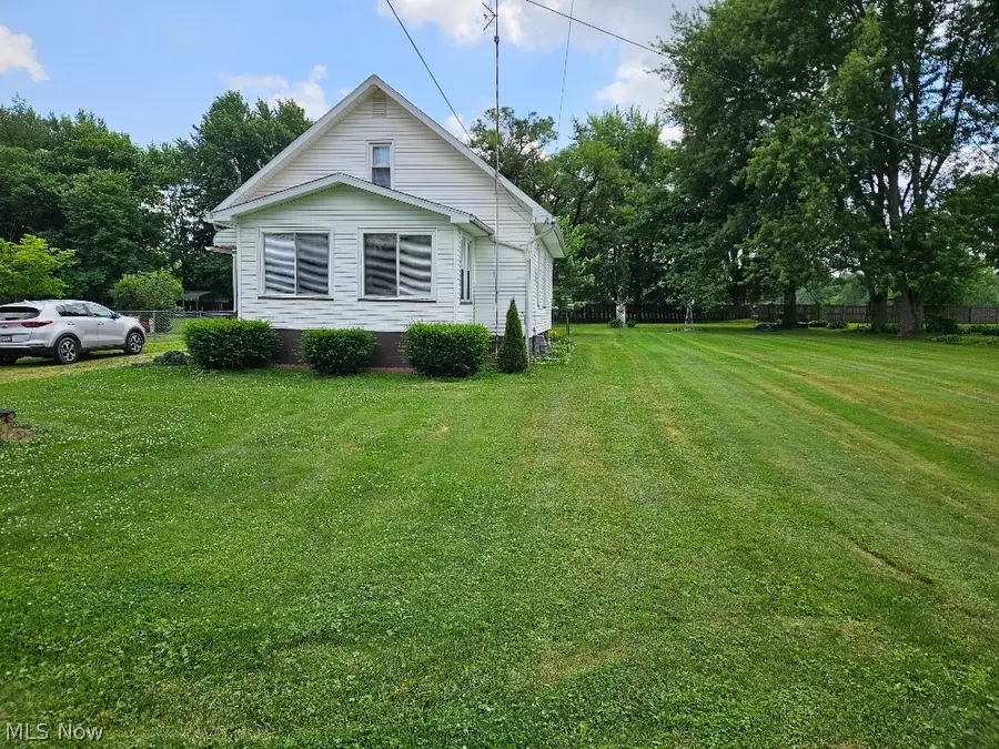 14960 Elmside Ne Street, Alliance, OH 44601 - #2