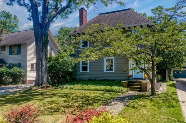 3034 Somerton Road, Cleveland Heights, OH 44118
