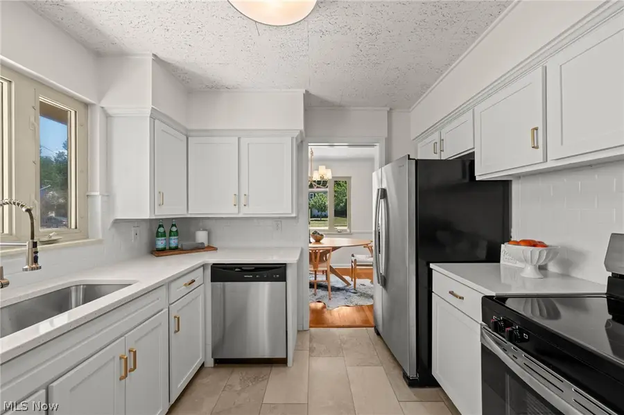 24914 E Oakland, Bay Village, OH 44140 - #3