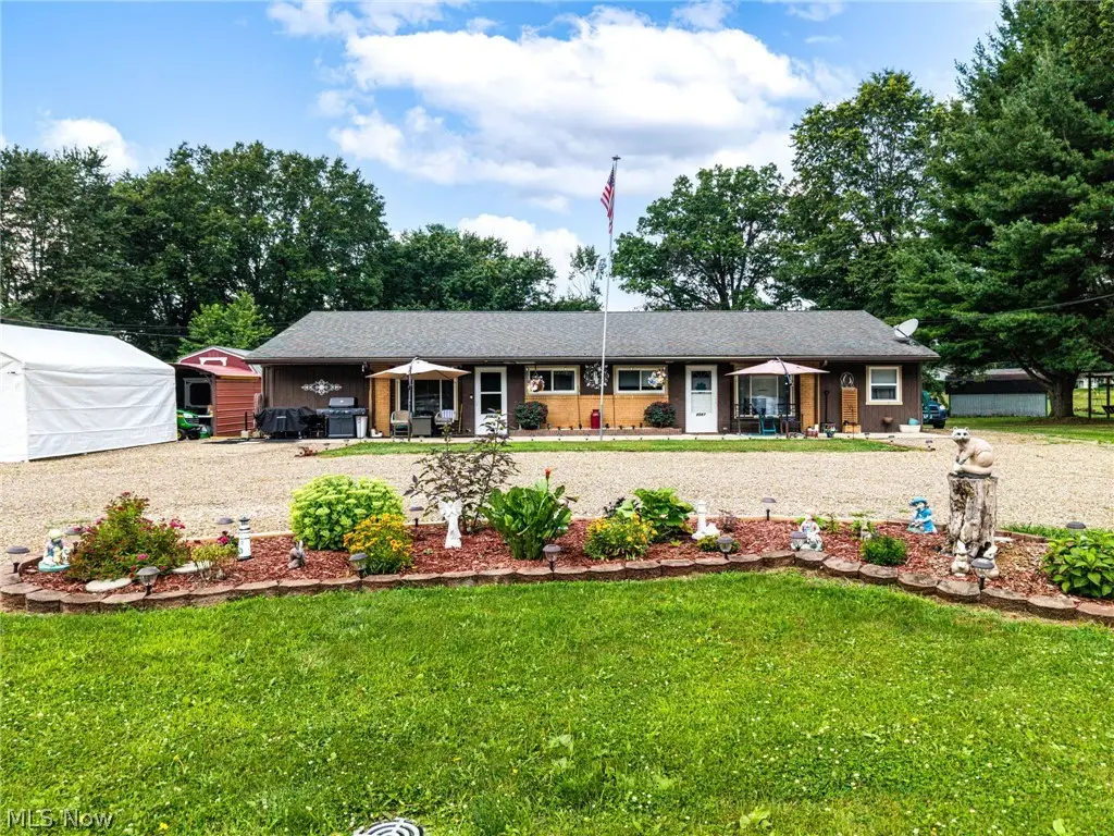 8585-8587 Manchester Nw Avenue, Canal Fulton, OH 44614 - #1