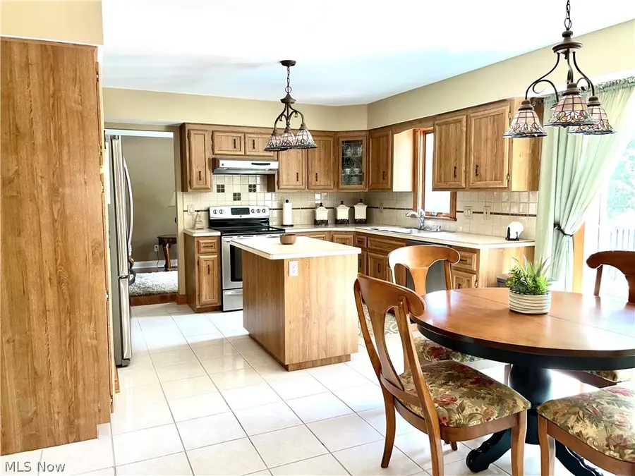 1445 Fatima Drive, Parma, OH 44134 - #3