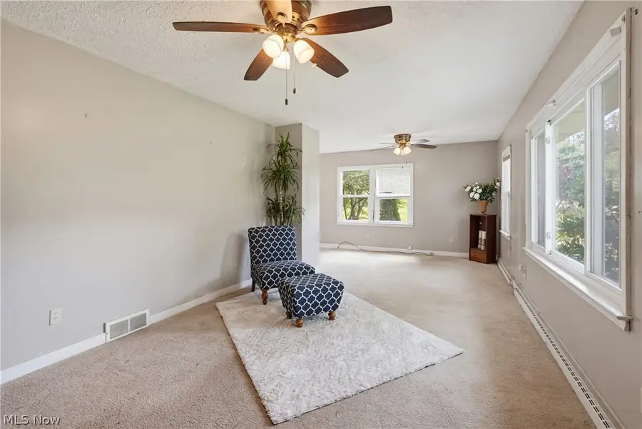7091 Akron Nw Avenue, New Franklin, OH 44614 - #3