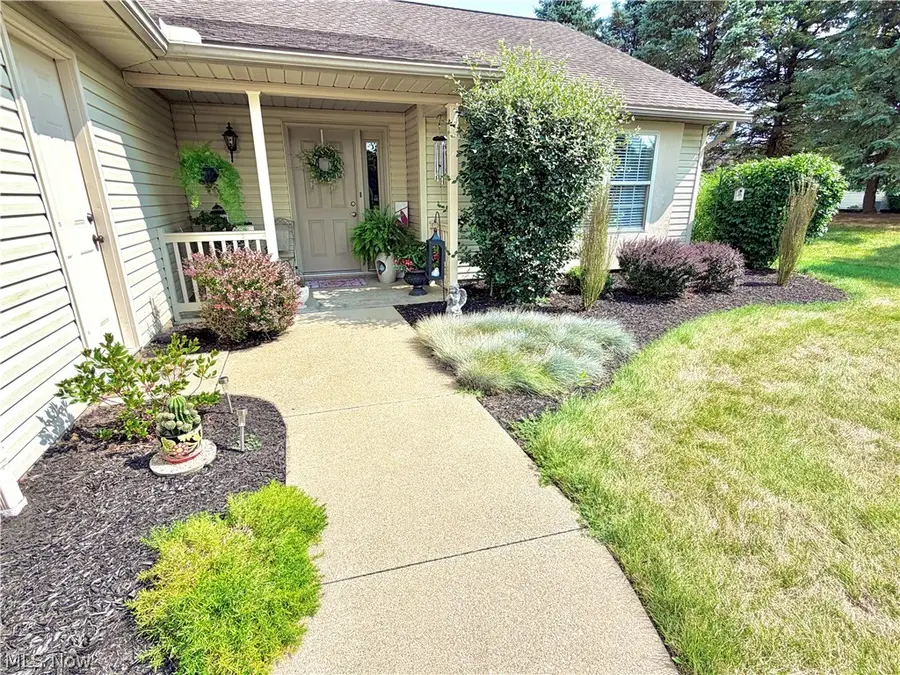 1012 Meadow Nw Drive, Strasburg, OH 44680 - #2