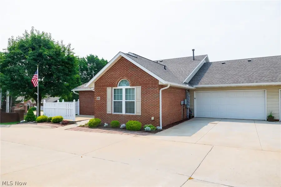 205 Greenbriar Lane, Dalton, OH 44618 - #2