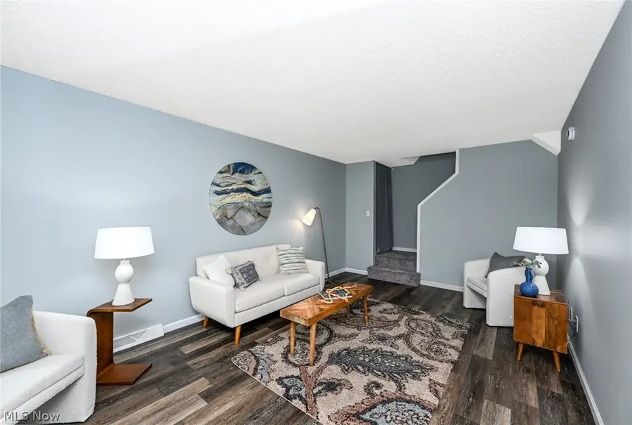 2796 Mull Avenue #B, Akron, OH 44321 - #2