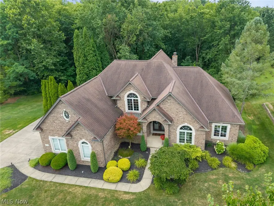 11911 Nottingham Pkwy, North Royalton, OH 44133 - #2
