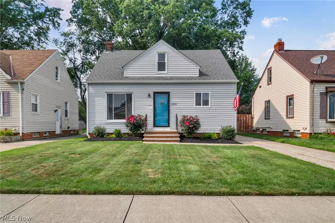 2910 Commonwealth Drive, Parma, OH 44134 - #1