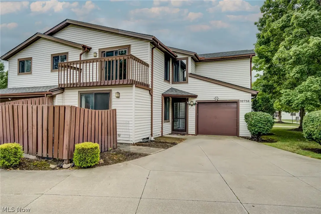 32754 Washington Court, Solon, OH 44139 - #1