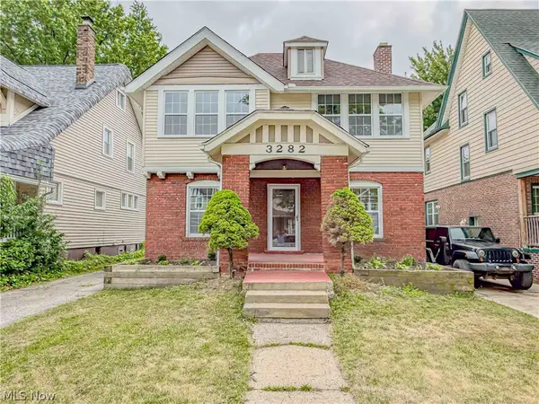3282 Berkshire Road, Cleveland Heights, OH 44118