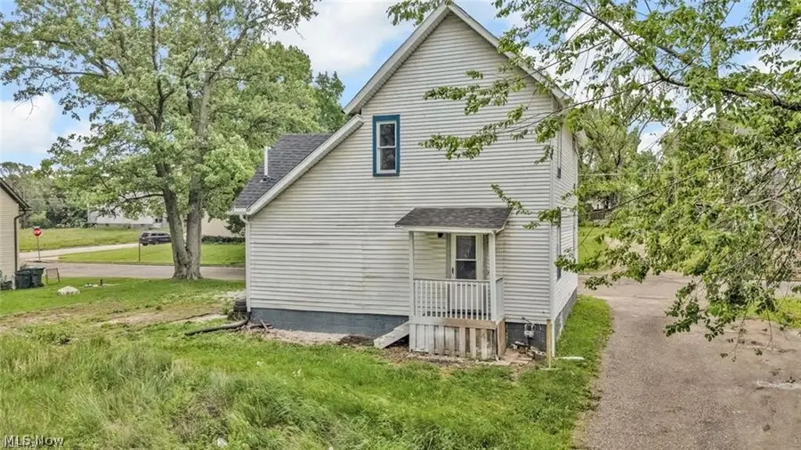 452 E Summit Street, Alliance, OH 44601 - #3