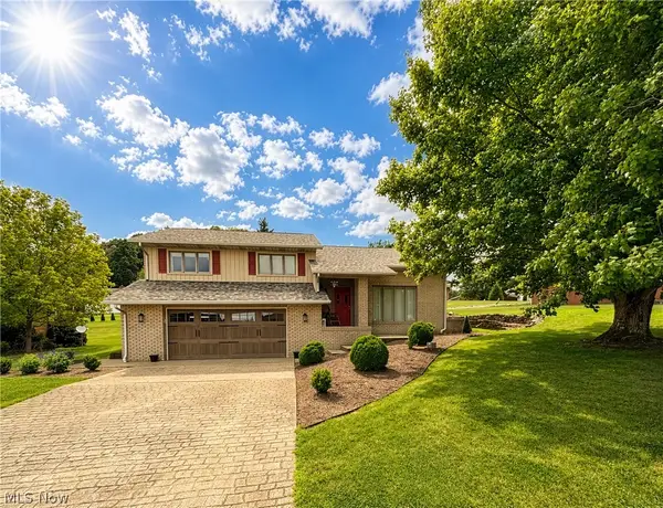1941 Buckeye Ne Street, New Philadelphia, OH 44663