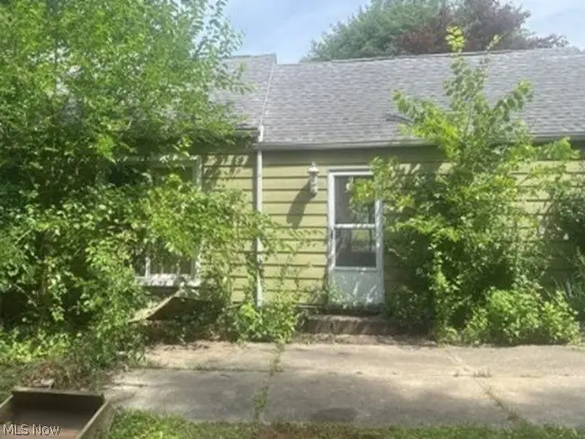 92 W Ingleside Drive, Akron, OH 44319 - #2