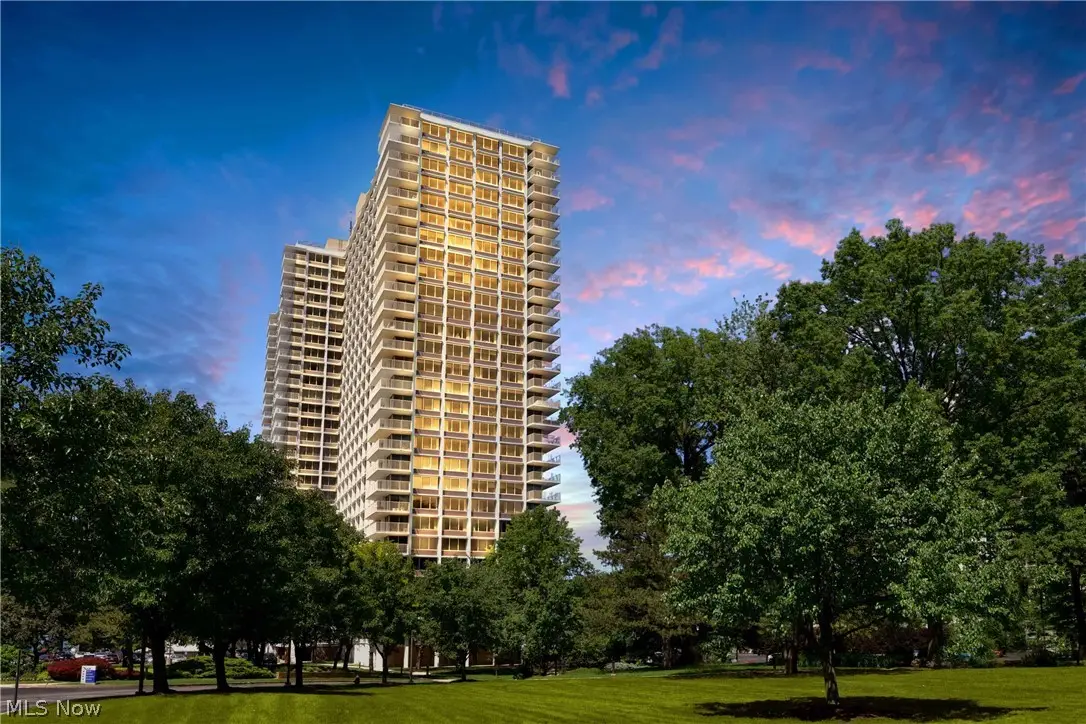 12700 Lake Avenue #1210, Lakewood, OH 44107 - #1