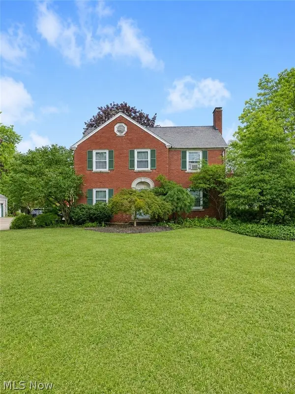 370 N Main Street, Columbiana, OH 44408