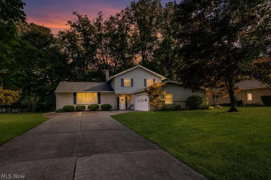 6745 Westview Drive, Brecksville, OH 44141 - #2