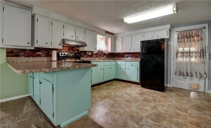 541 Grand Nw Street, Bolivar, OH 44612 - #3