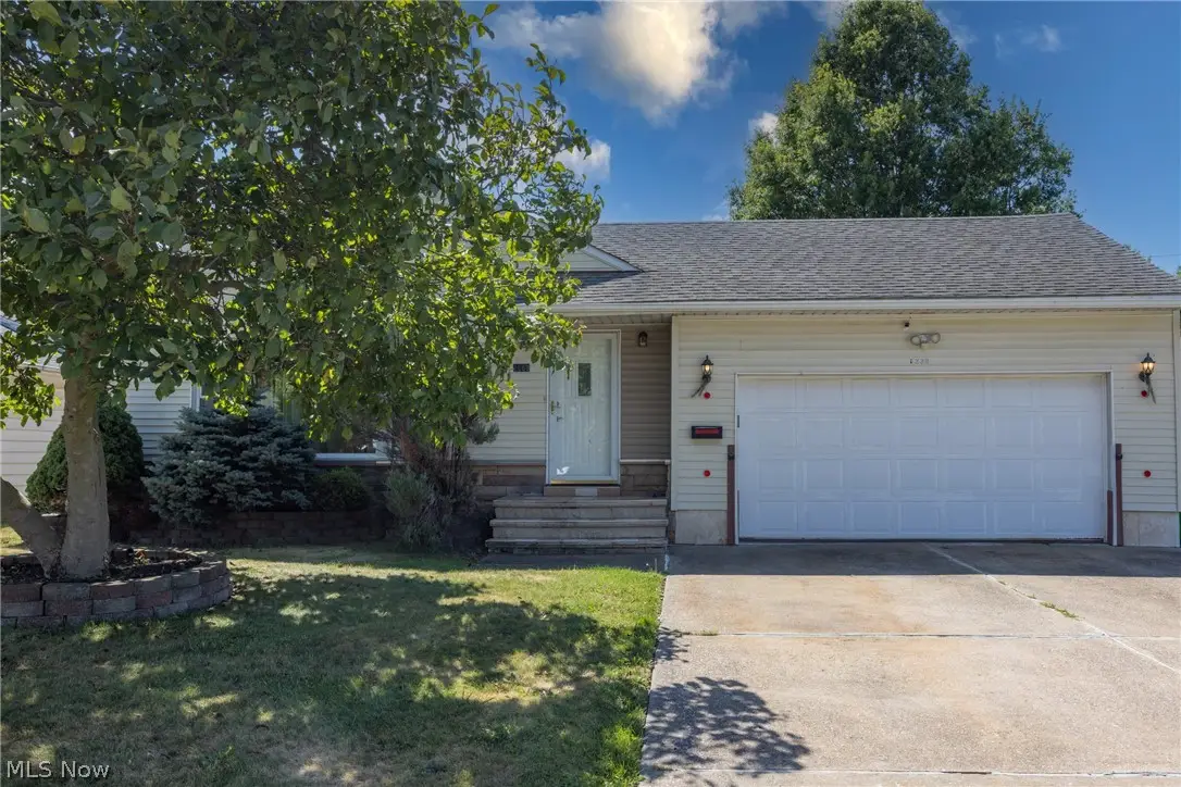 1668 Chelmsford, Mayfield Heights, OH 44124 - #1