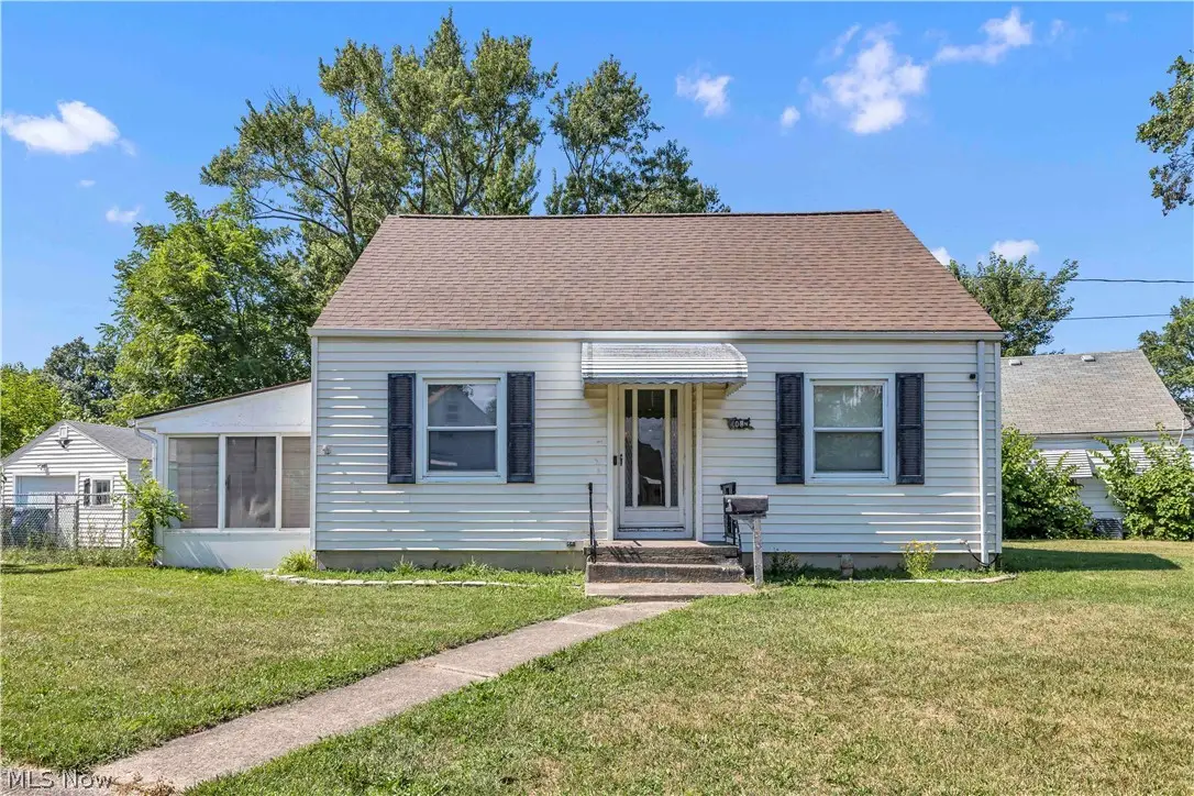 4082 Palm Avenue, Lorain, OH 44055 - #1