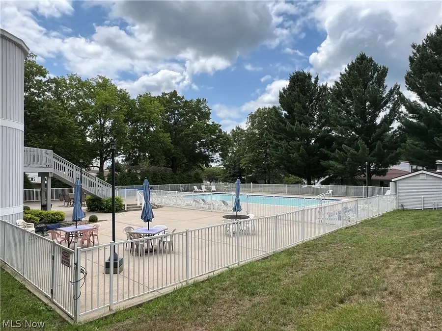 244 Deepwood Drive, Wadsworth, OH 44281 - #3
