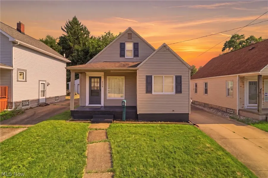 2536 Albrecht Avenue, Akron, OH 44312 - #2