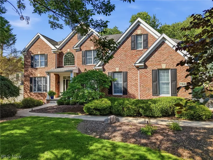 780 S Sussex Court, Aurora, OH 44202 - #2