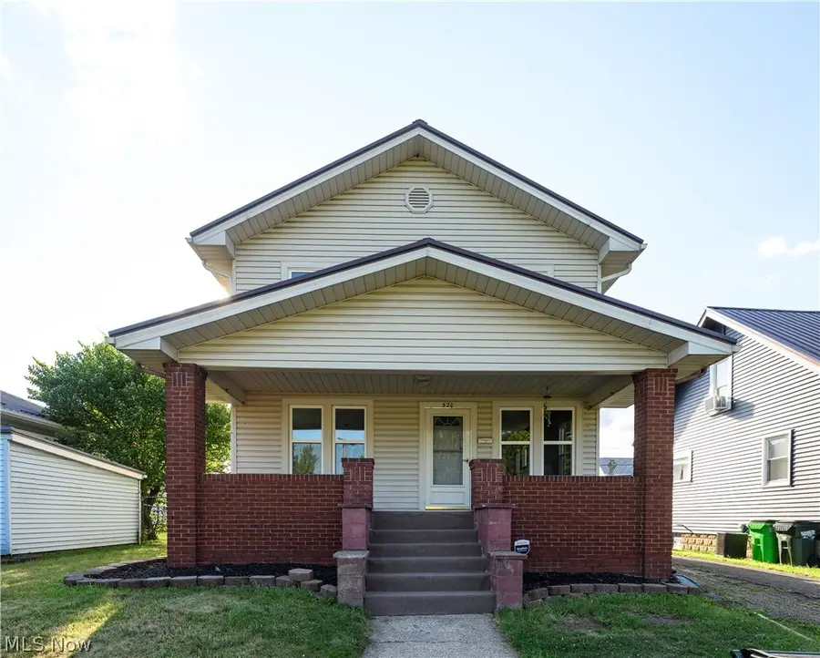 320 Oak Street, Uhrichsville, OH 44683 - #2