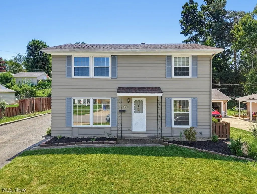 2245 Richmond Road, Cuyahoga Falls, OH 44221 - #1