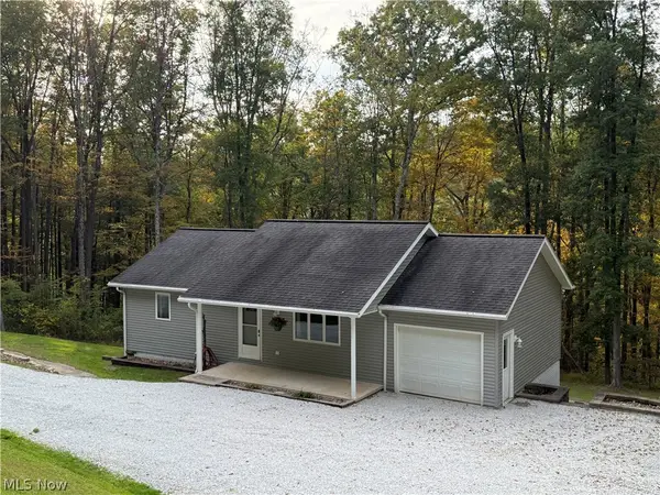 8020 Arbon Drive, Millersburg, OH 44654