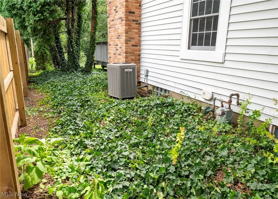 241 Kent Ne Circle, New Philadelphia, OH 44663 - #3
