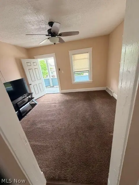 4074 E 143rd Street, Cleveland, OH 44128 - #3