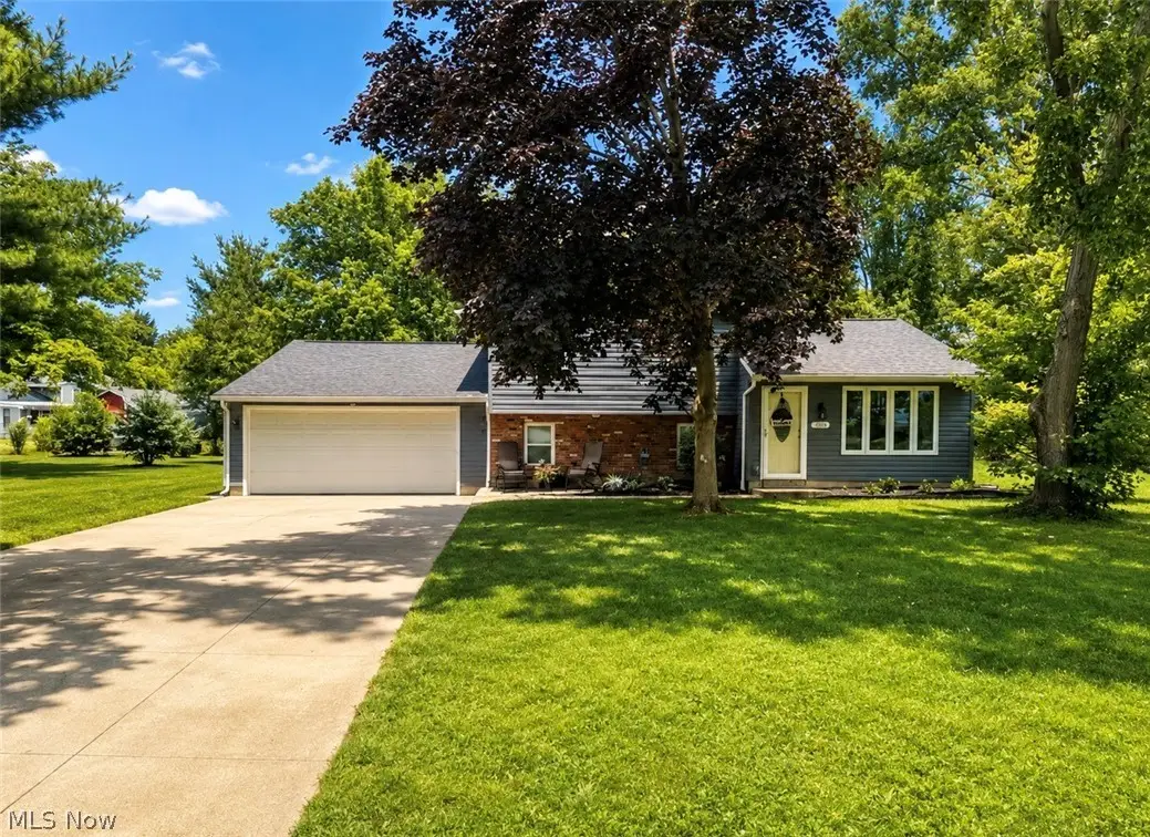 209 Oakwood Lane, Seville, OH 44273 - #1