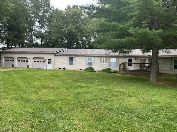 1290 Asbury Chapel Road, Hopewell, OH 43746