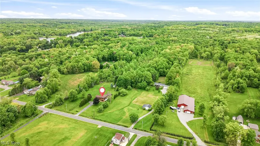 6667 Chestnut Ridge Road, Hubbard, OH 44425 - #2