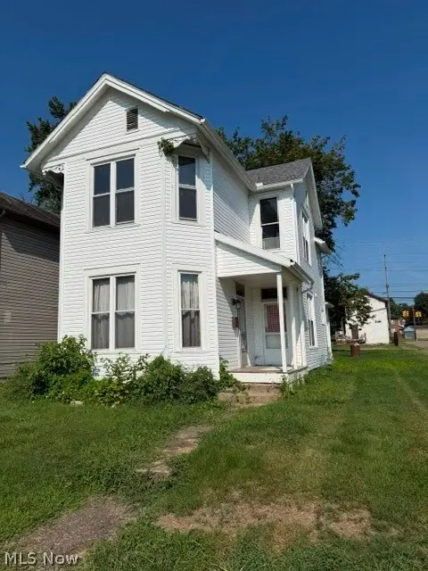 1329 Central Avenue, Zanesville, OH 43701