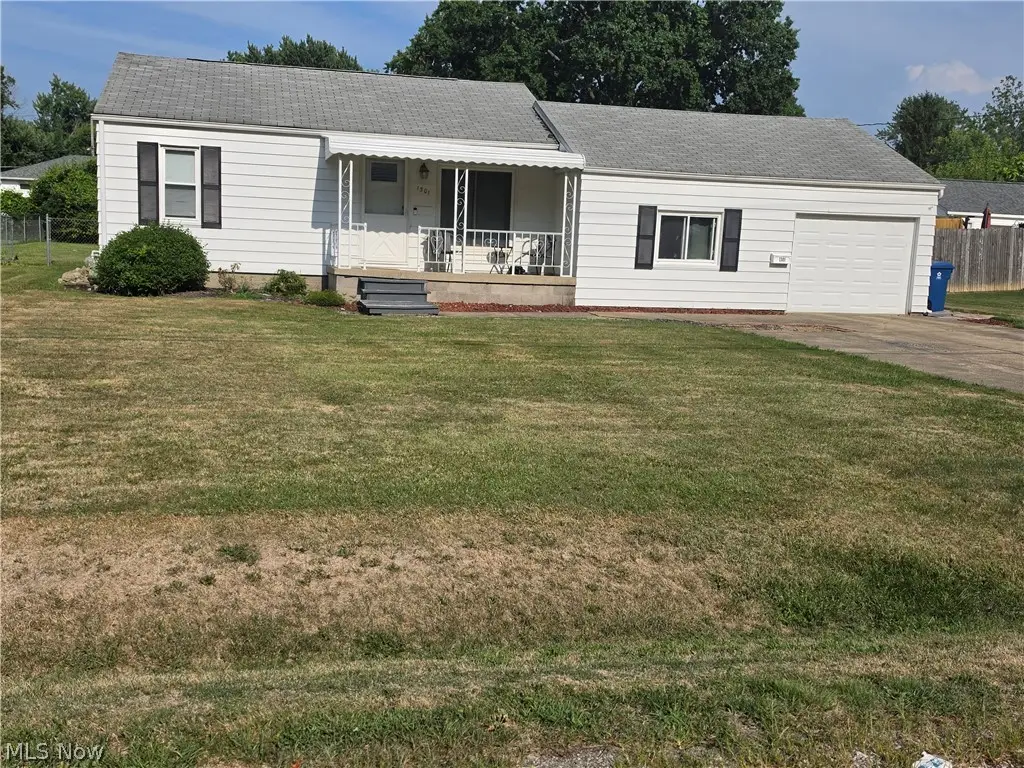 1301 Hulett Avenue, Eastlake, OH 44095 - #1