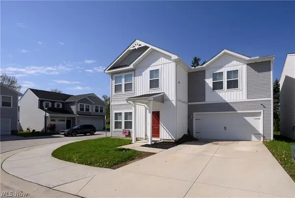 460 Auld Farm Circle, Akron, OH 44320
