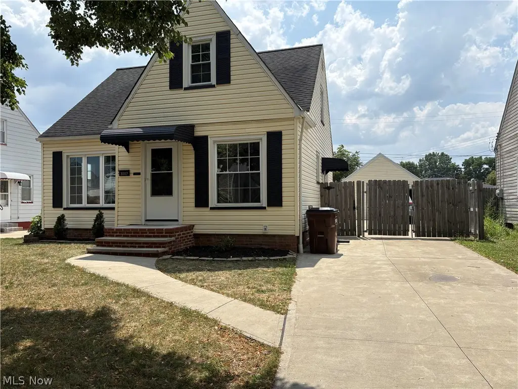3007 Ingleside Drive, Parma, OH 44134 - #1