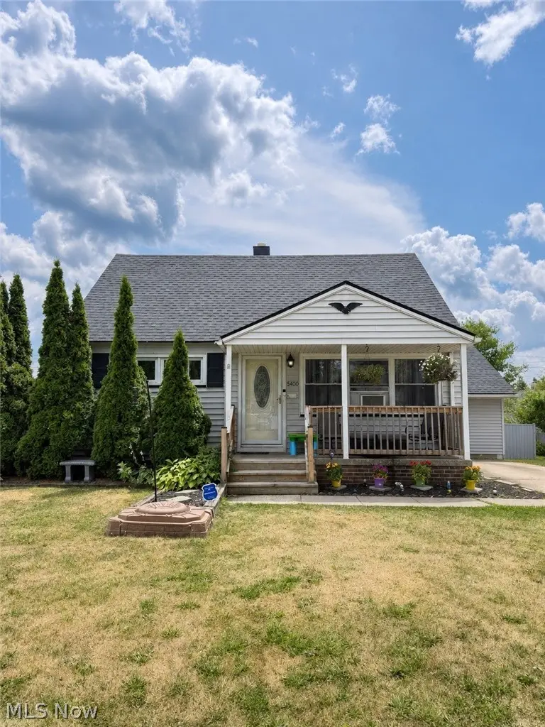 15400 Walvern Boulevard, Maple Heights, OH 44137 - #1