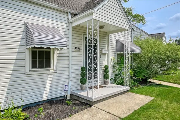 2751 Valley Road, Cuyahoga Falls, OH 44223