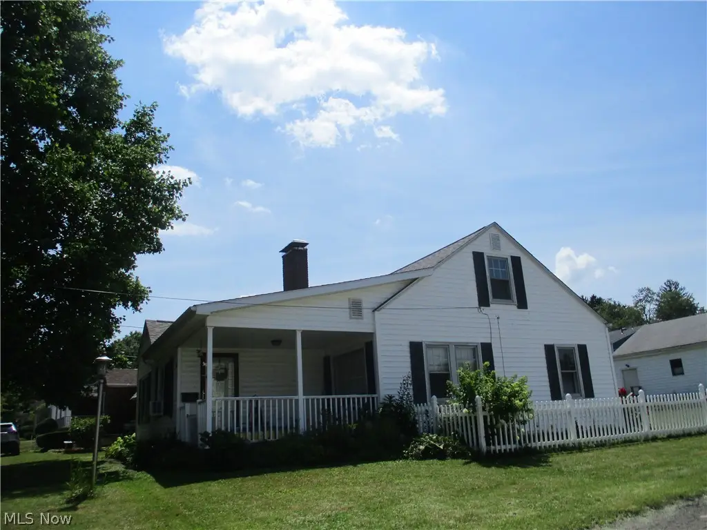 102 Parkgate Avenue, Austintown, OH 44515 - #1