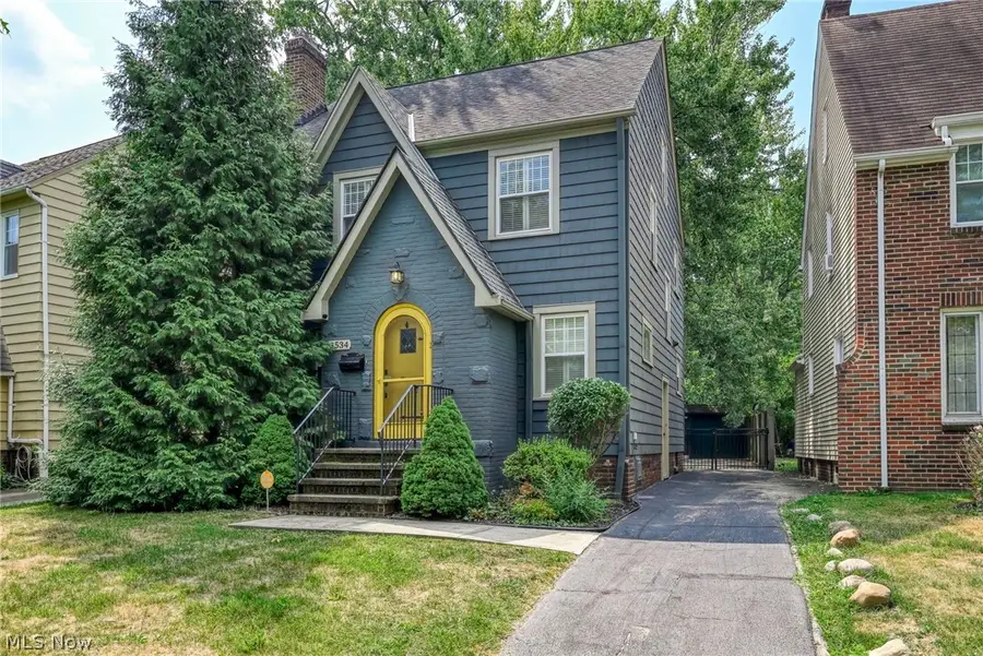3534 Cedarbrook Road, University Heights, OH 44118 - #2