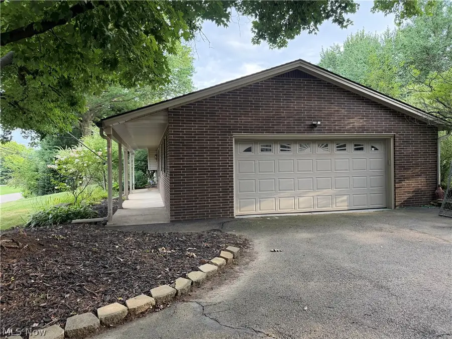 8173 Spencer Nw Avenue, North Canton, OH 44720 - #2