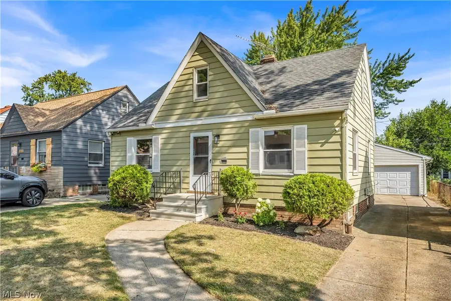 12208 Kensington Avenue, Cleveland, OH 44111 - #3