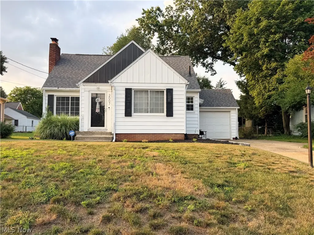 2007 32nd Nw Street, Canton, OH 44709 - #1