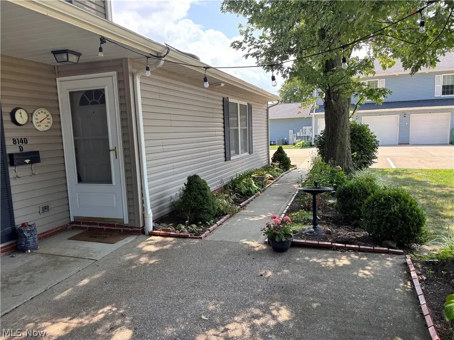 8140 Independence Drive, Mentor, OH 44060 - #2
