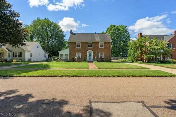 228 Kenwick Drive, Akron, OH 44313