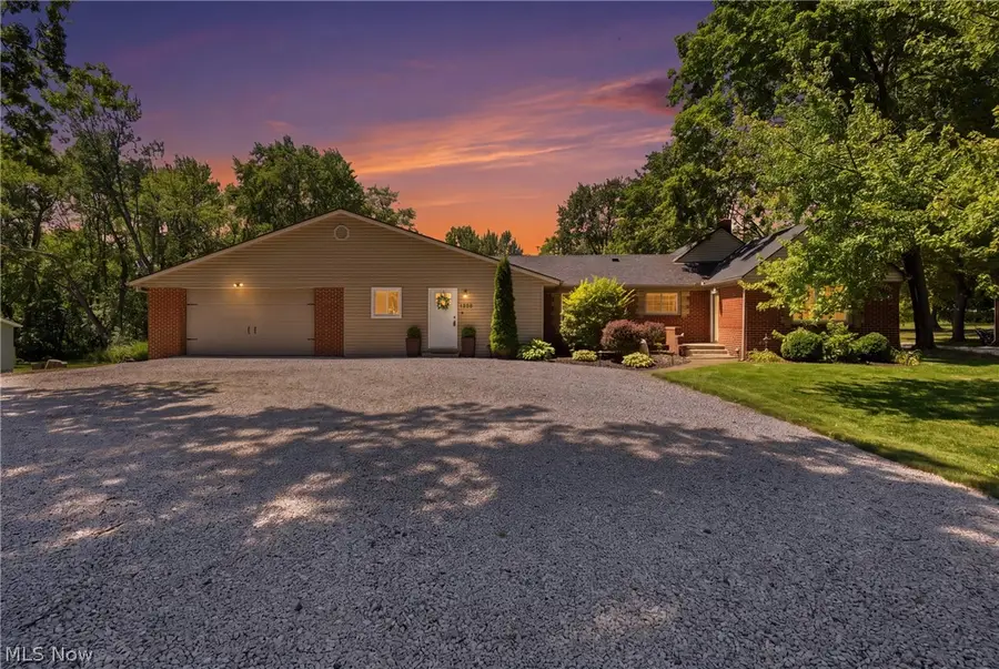1846 Edwards Drive, Akron, OH 44306 - #2